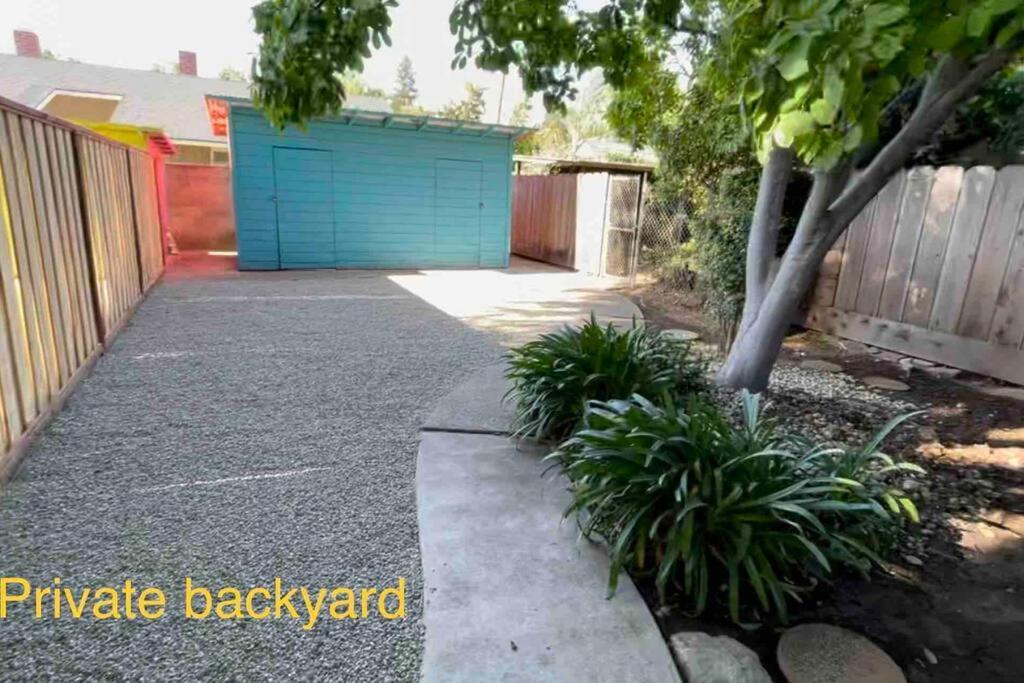 Ferienwohnung Brand New 2Br Cute Blue Led In North Fresno Exterior foto